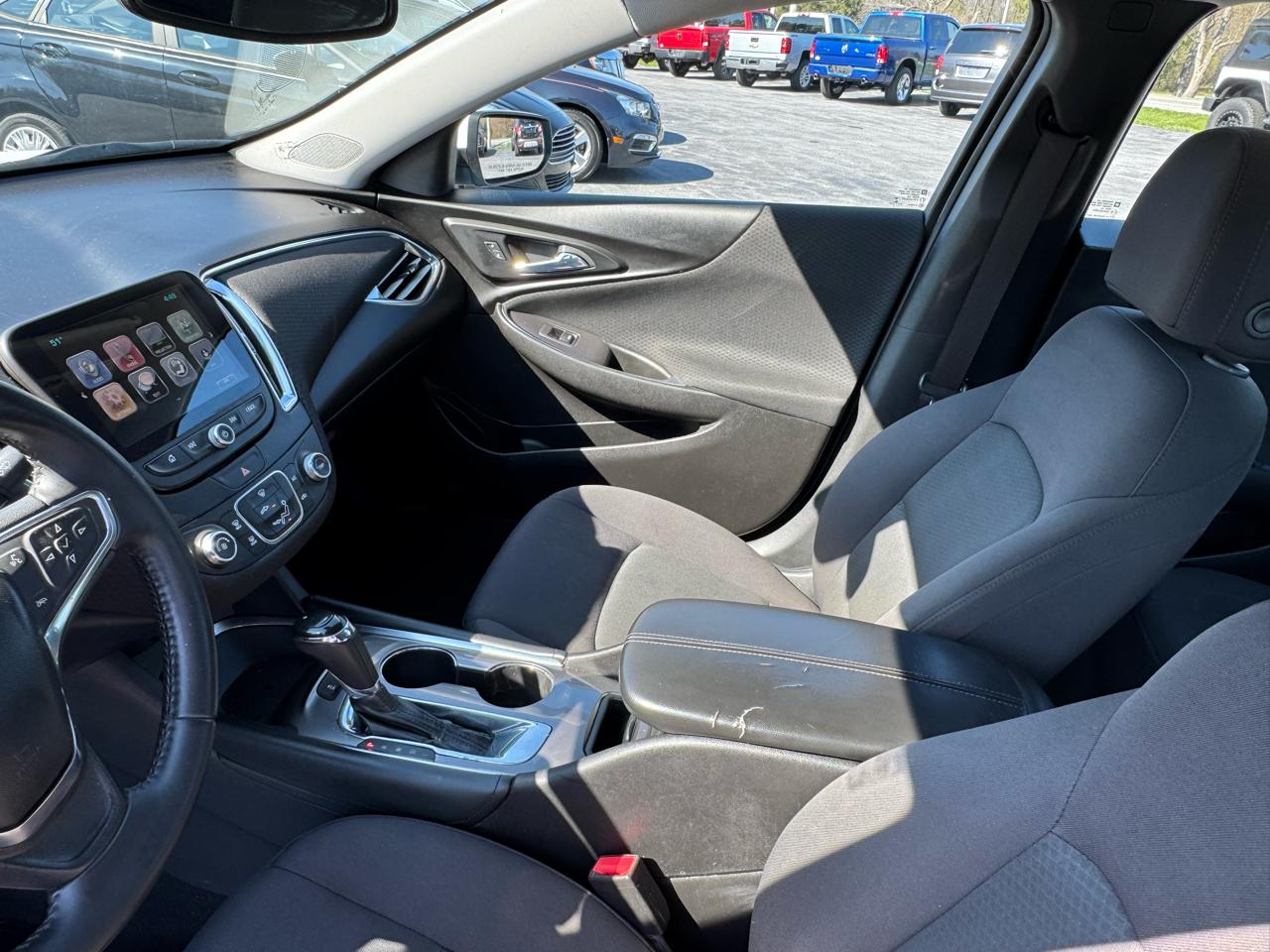 Chevrolet Malibu 4dr Sdn LT w/1LT 2017