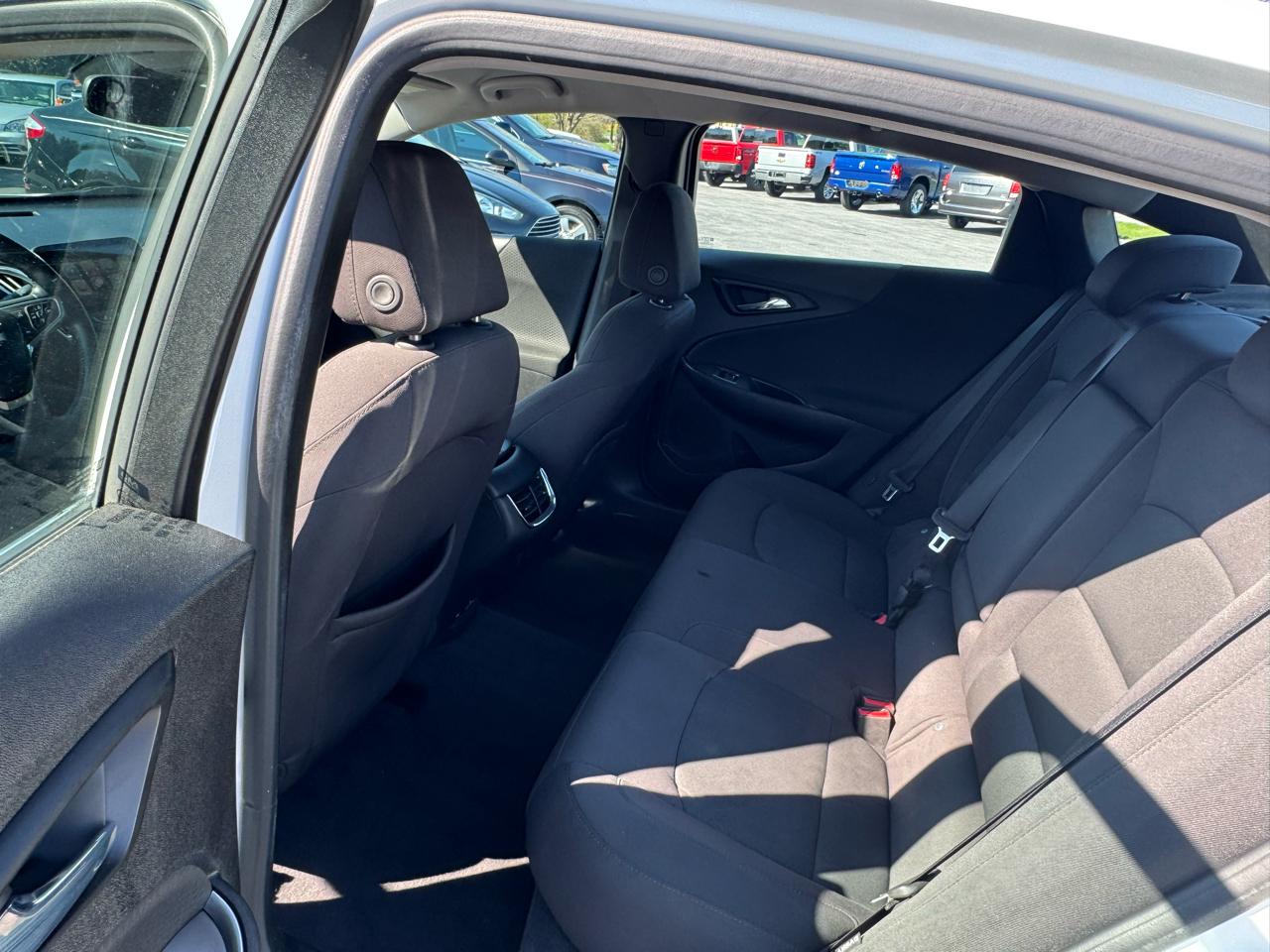 Chevrolet Malibu 4dr Sdn LT w/1LT 2017