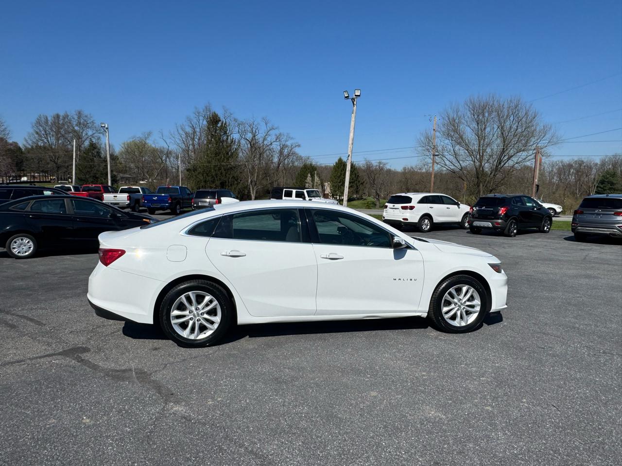 Chevrolet Malibu 4dr Sdn LT w/1LT 2017