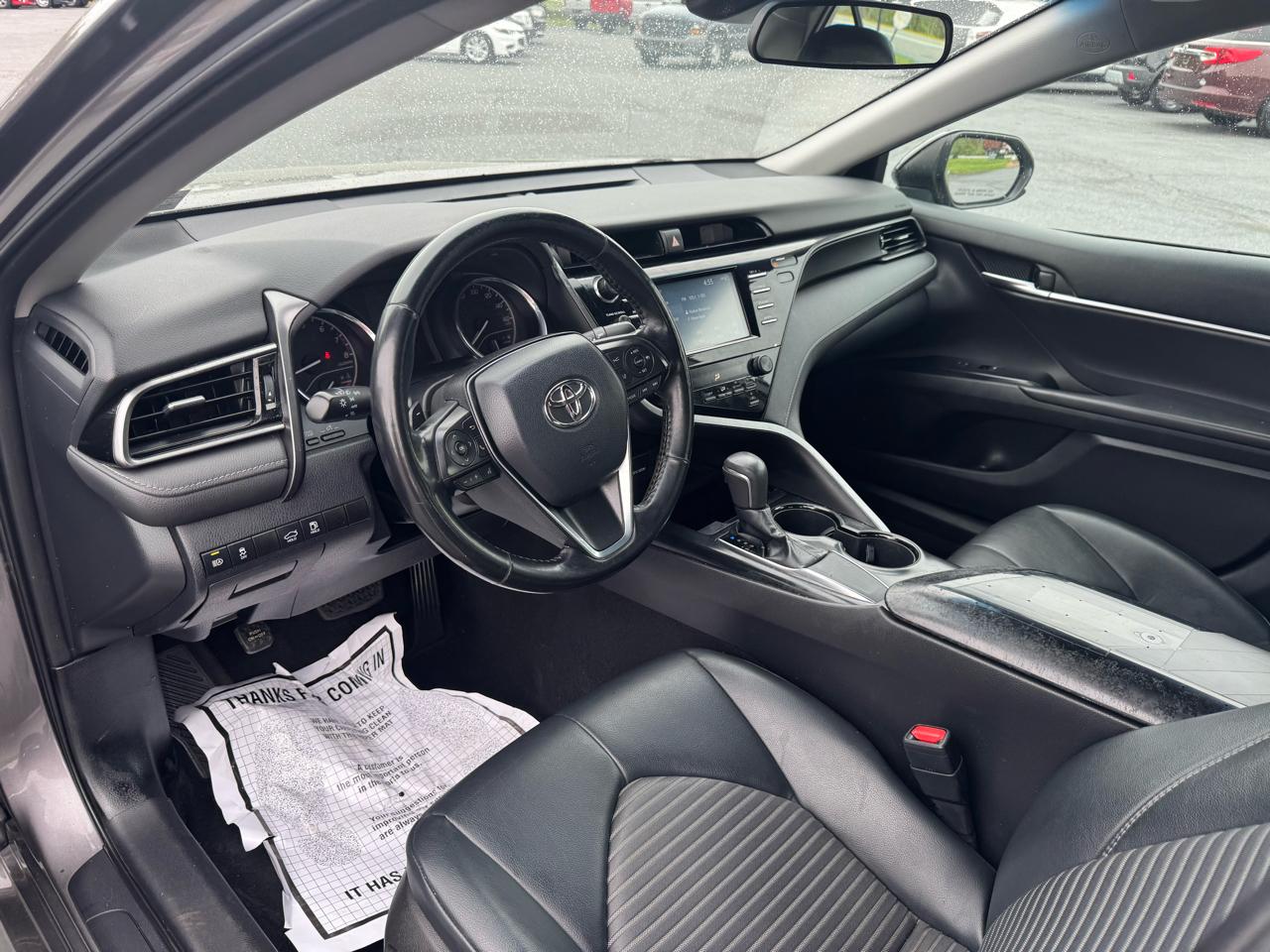 Toyota Camry SE Auto (Natl) 2019