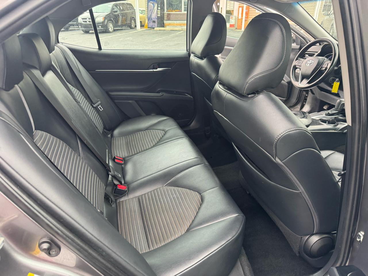 Toyota Camry SE Auto (Natl) 2019