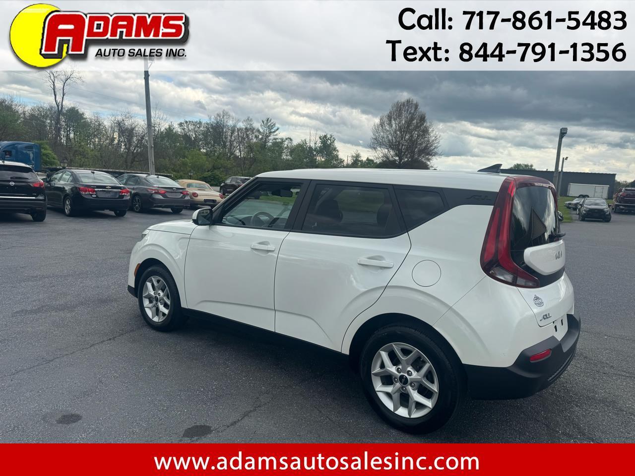 2022 Kia Soul LX IVT