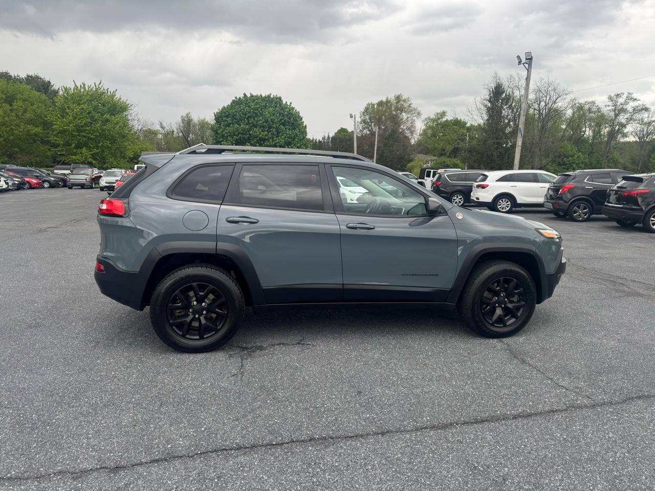 Jeep Cherokee 4WD 4dr Trailhawk 2015