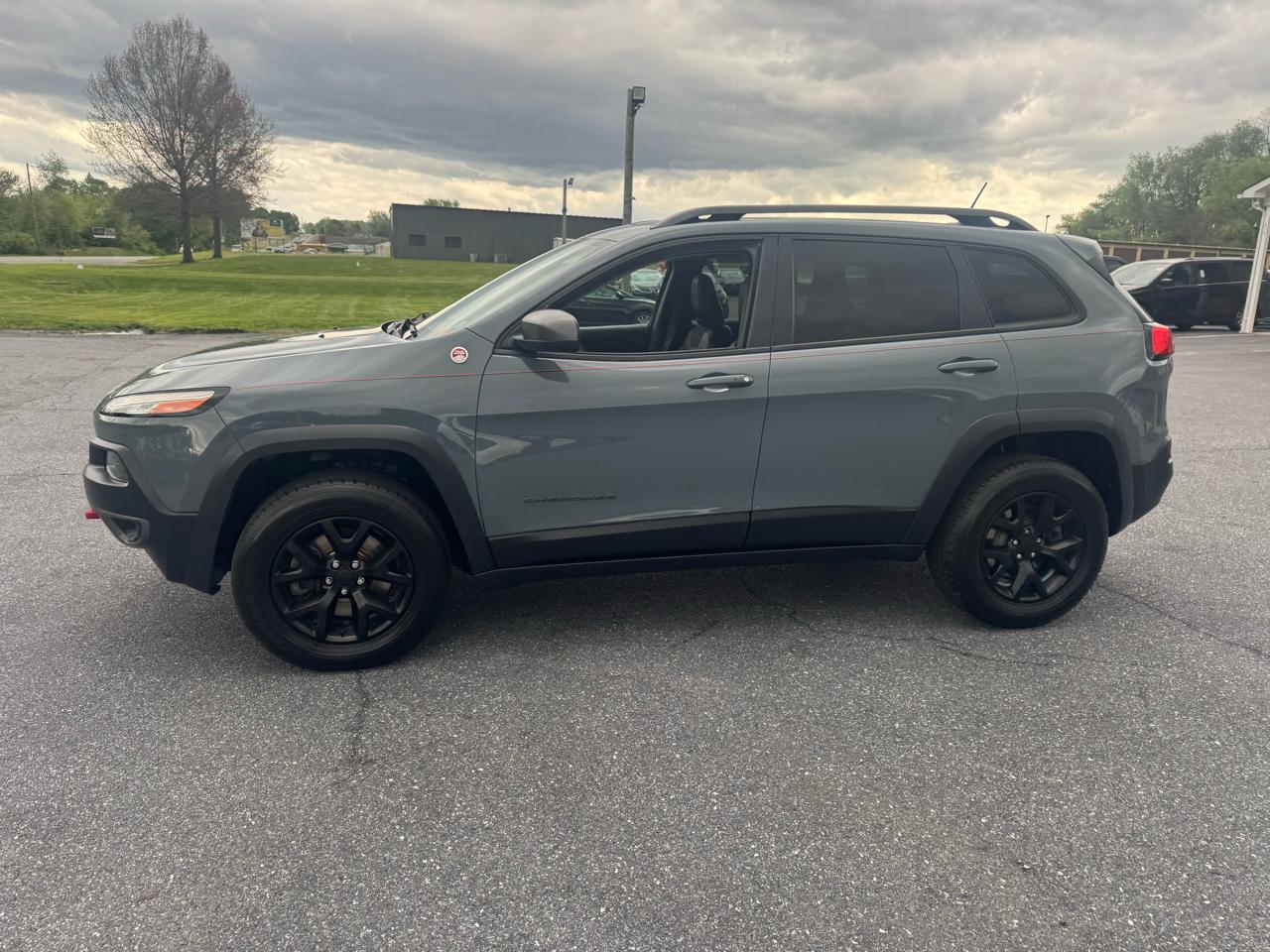 Jeep Cherokee 4WD 4dr Trailhawk 2015