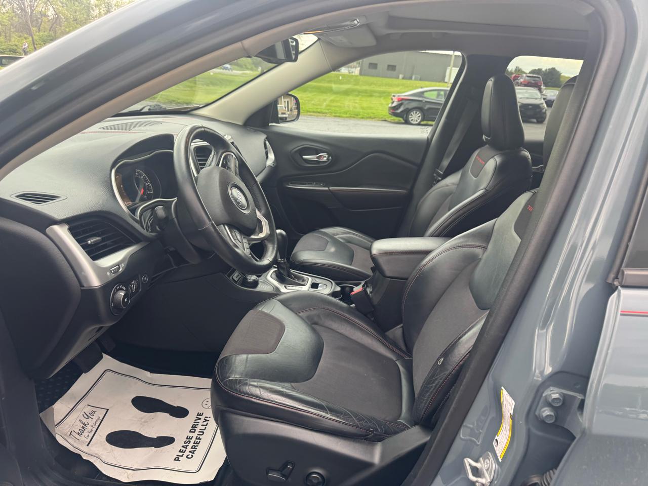 Jeep Cherokee 4WD 4dr Trailhawk 2015