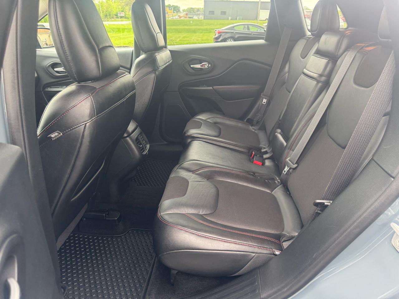 Jeep Cherokee 4WD 4dr Trailhawk 2015