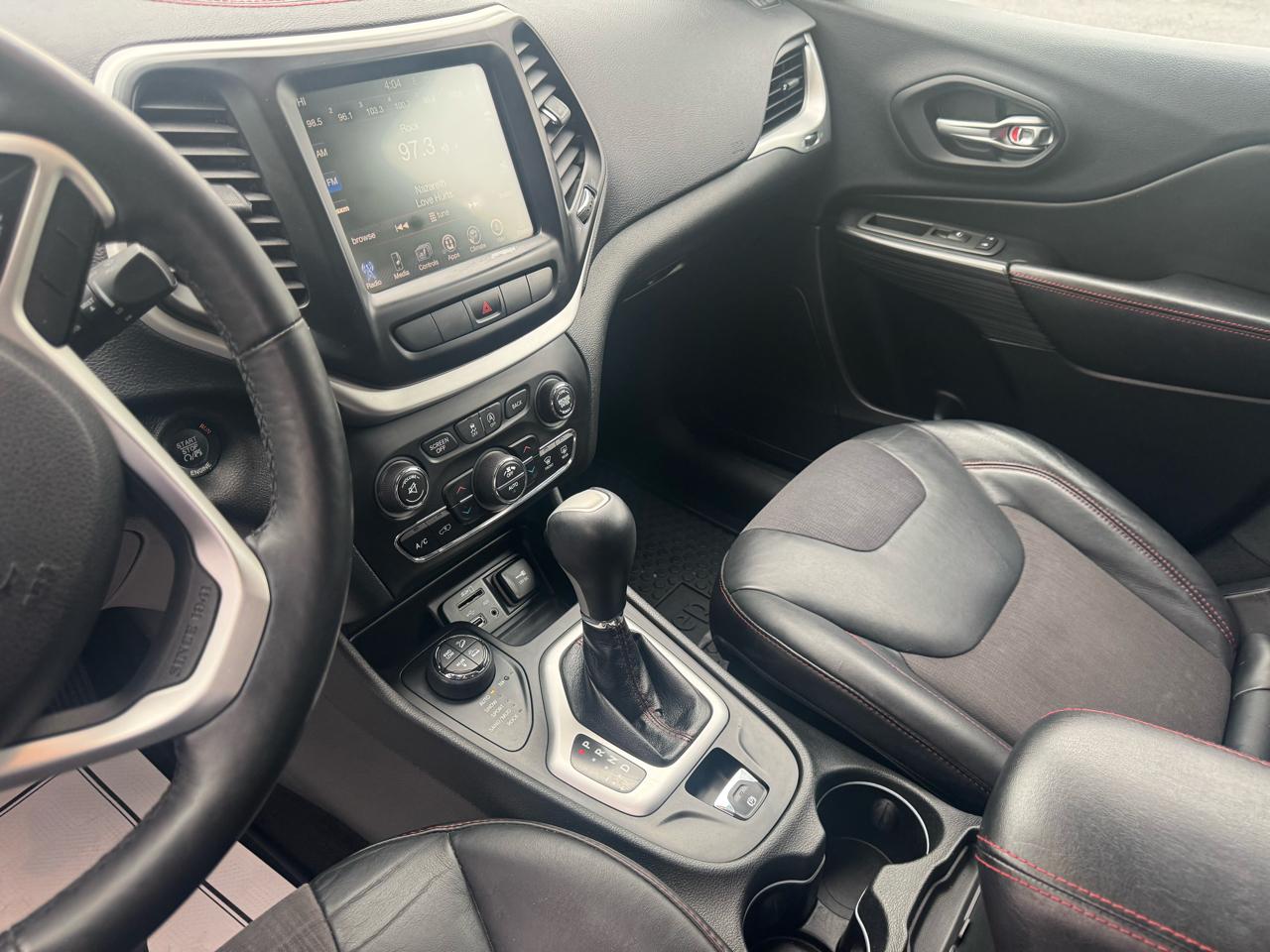 Jeep Cherokee 4WD 4dr Trailhawk 2015