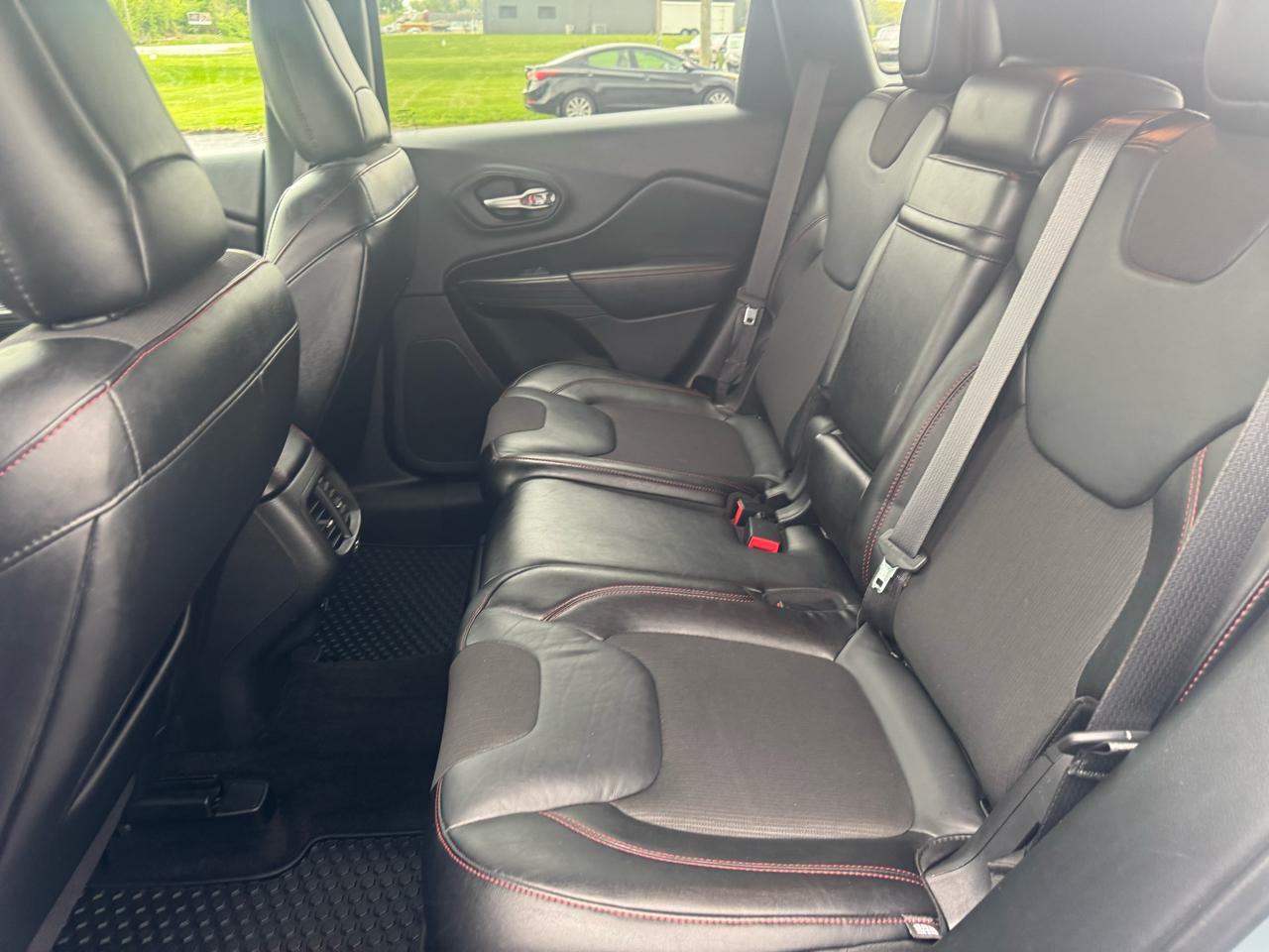 Jeep Cherokee 4WD 4dr Trailhawk 2015