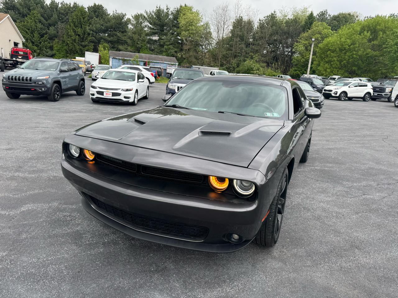 Dodge Challenger SXT RWD 2018