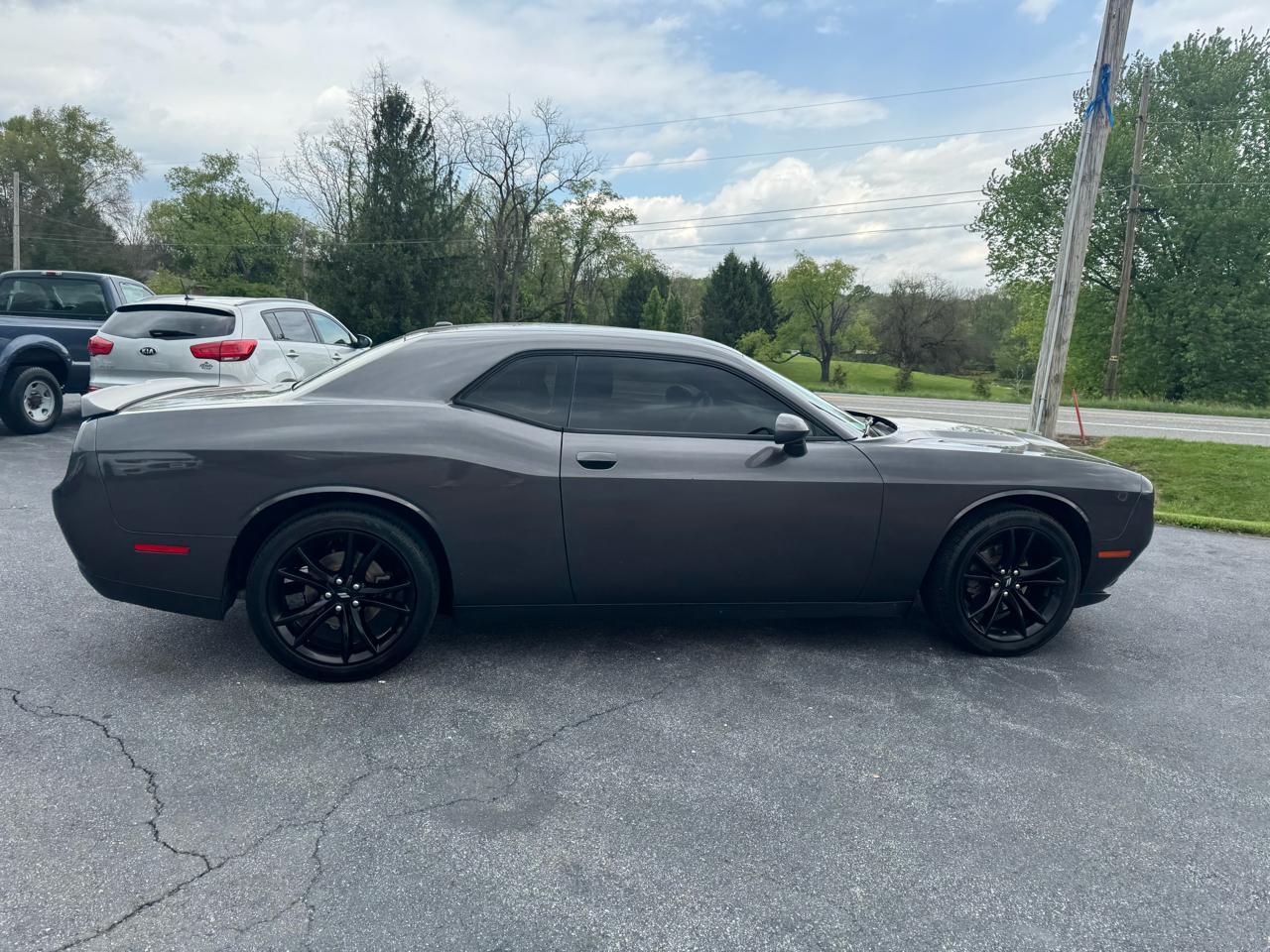 Dodge Challenger SXT RWD 2018