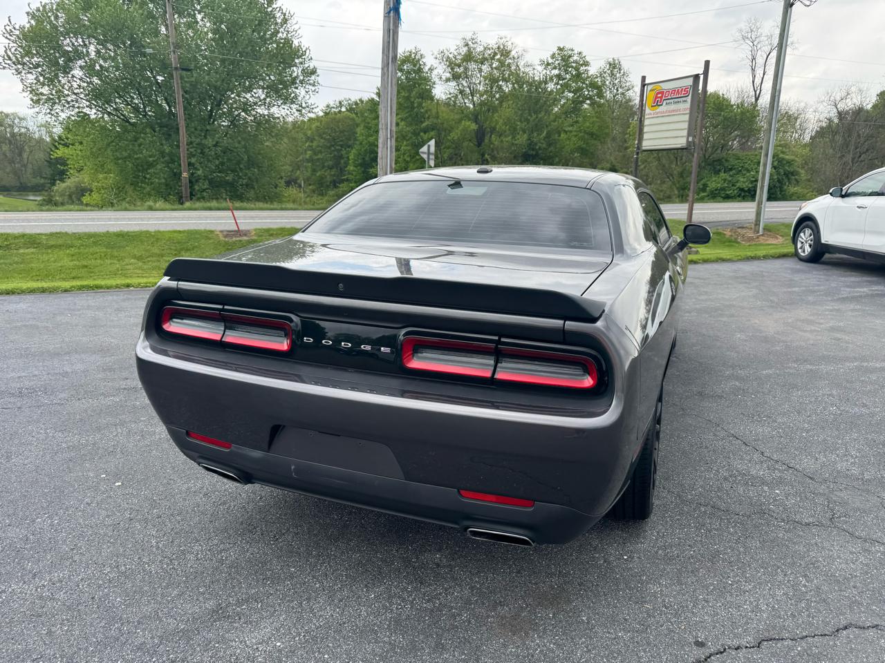 Dodge Challenger SXT RWD 2018