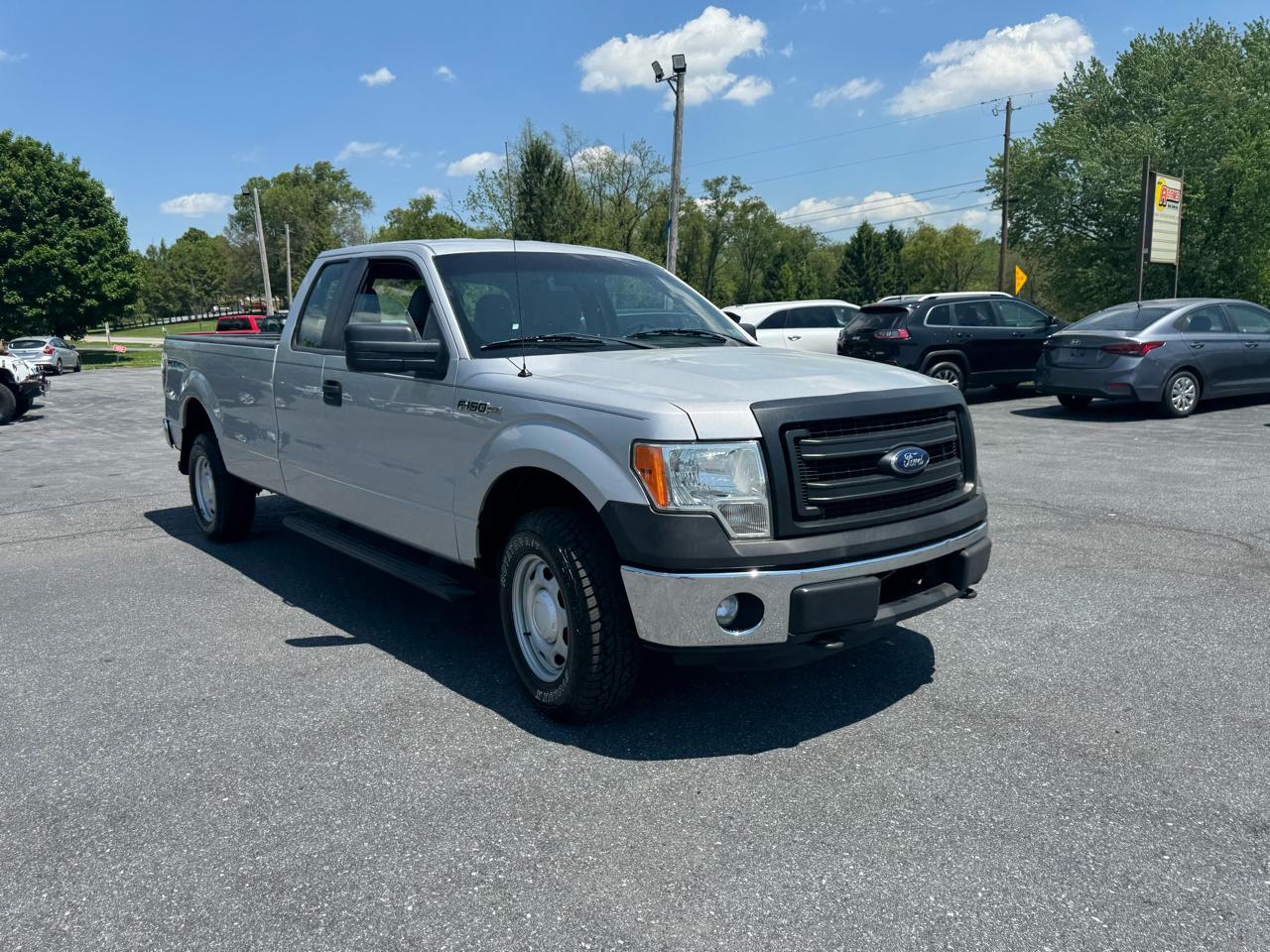 Ford F-150 4WD SuperCab 163" XL 2014