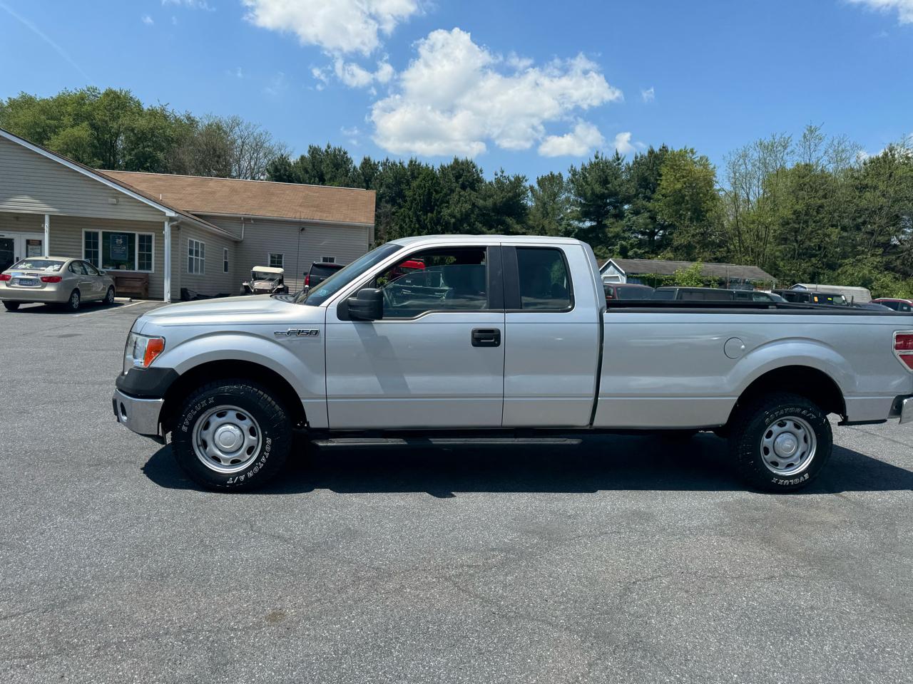 Ford F-150 4WD SuperCab 163" XL 2014