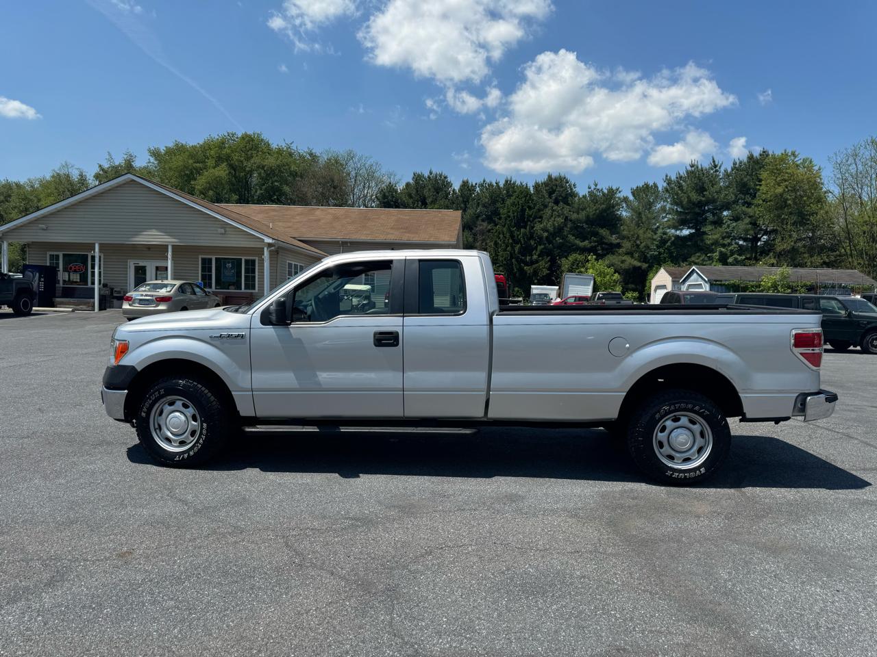 Ford F-150 4WD SuperCab 163" XL 2014