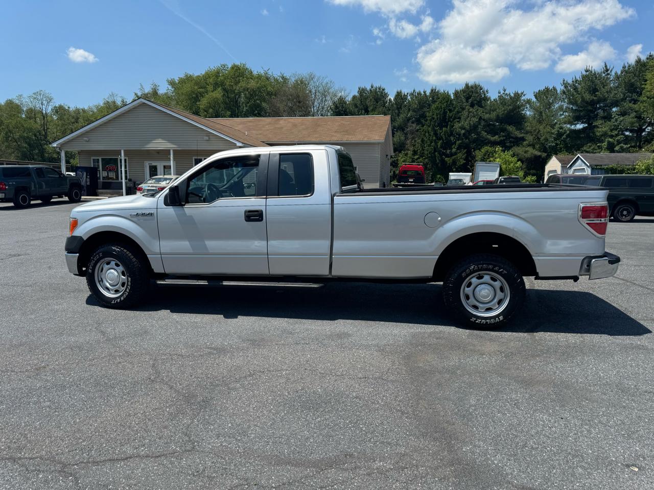 Ford F-150 4WD SuperCab 163" XL 2014