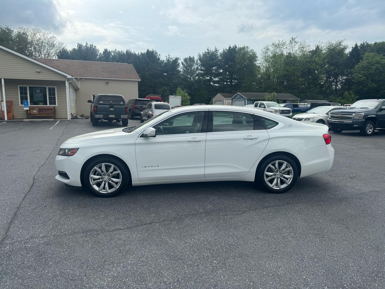 Chevrolet Impala 4dr Sdn LT w/2LT 2016