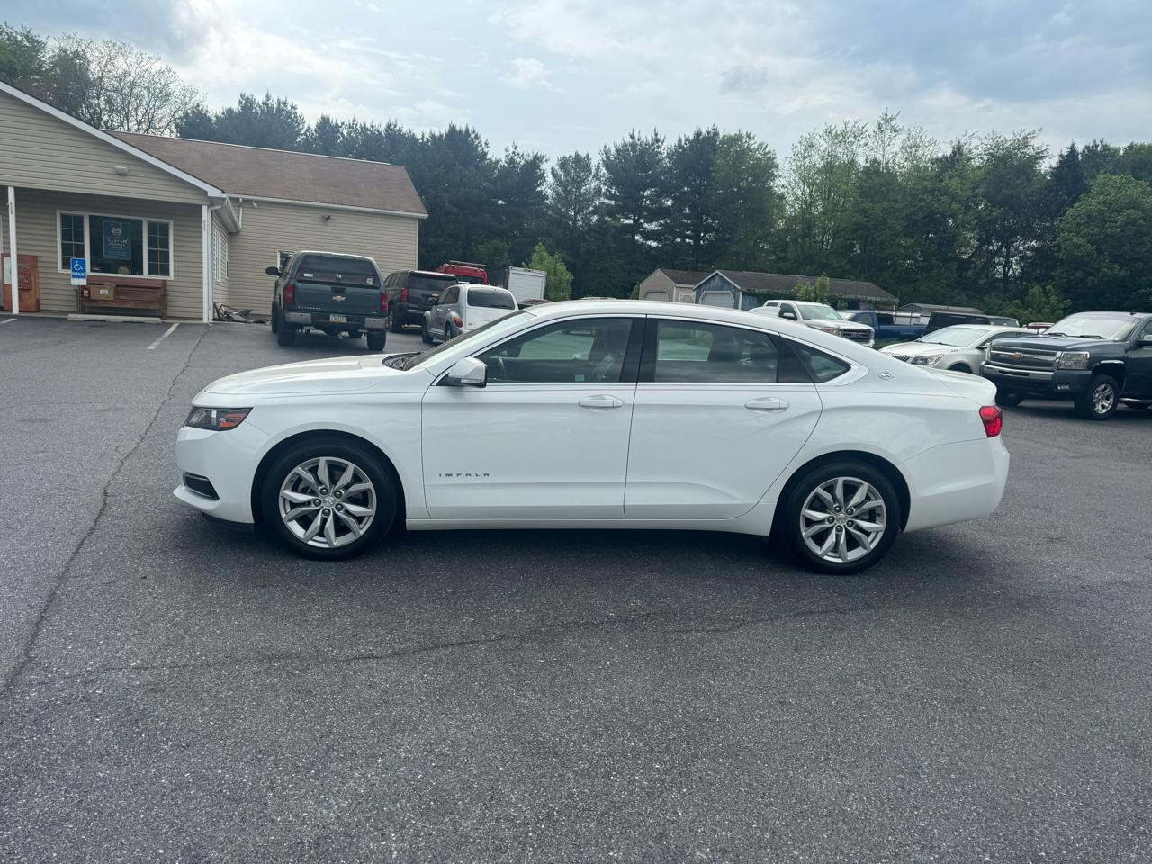 Chevrolet Impala 4dr Sdn LT w/2LT 2016