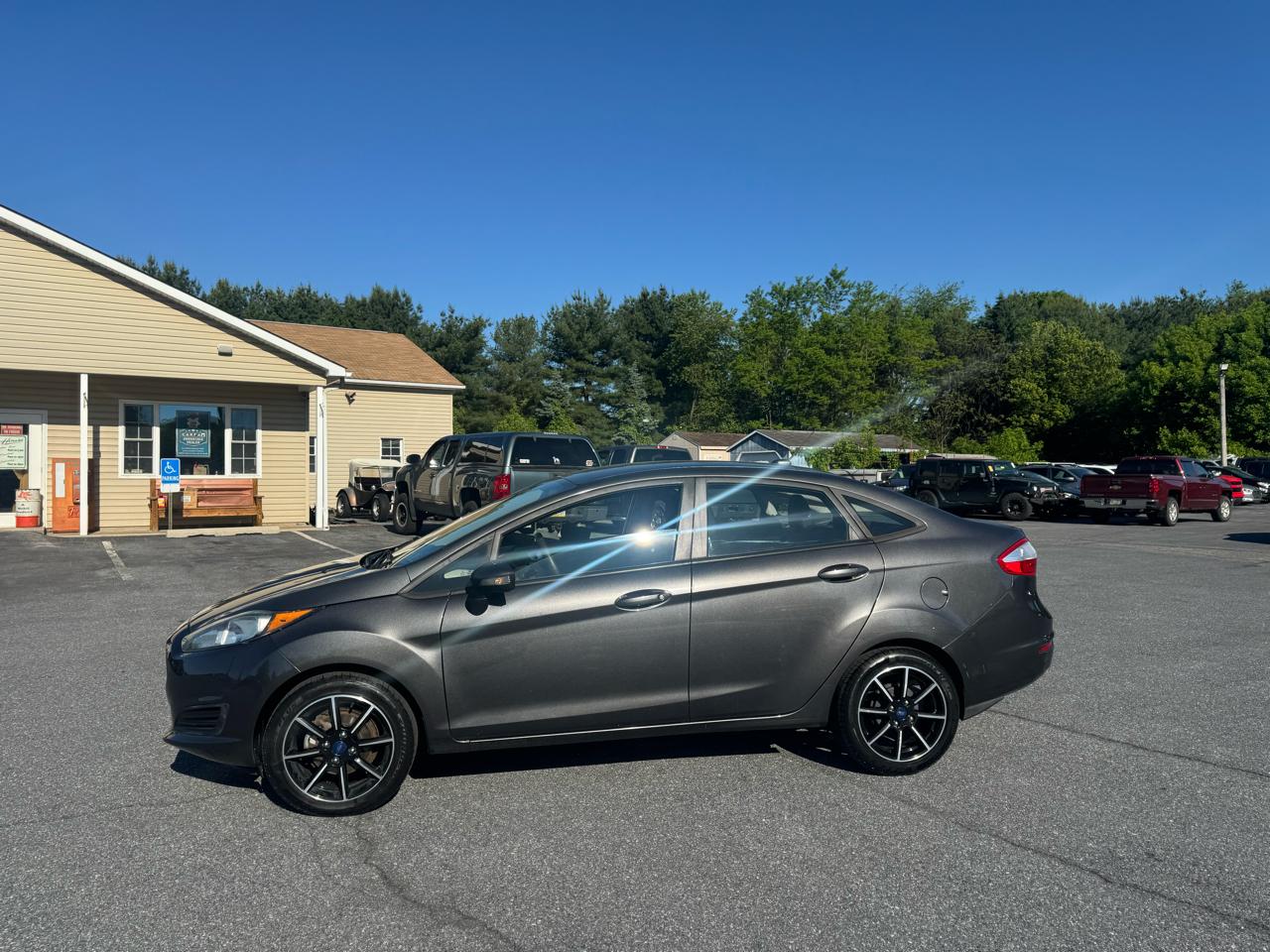 Ford Fiesta 4dr Sdn SE 2016