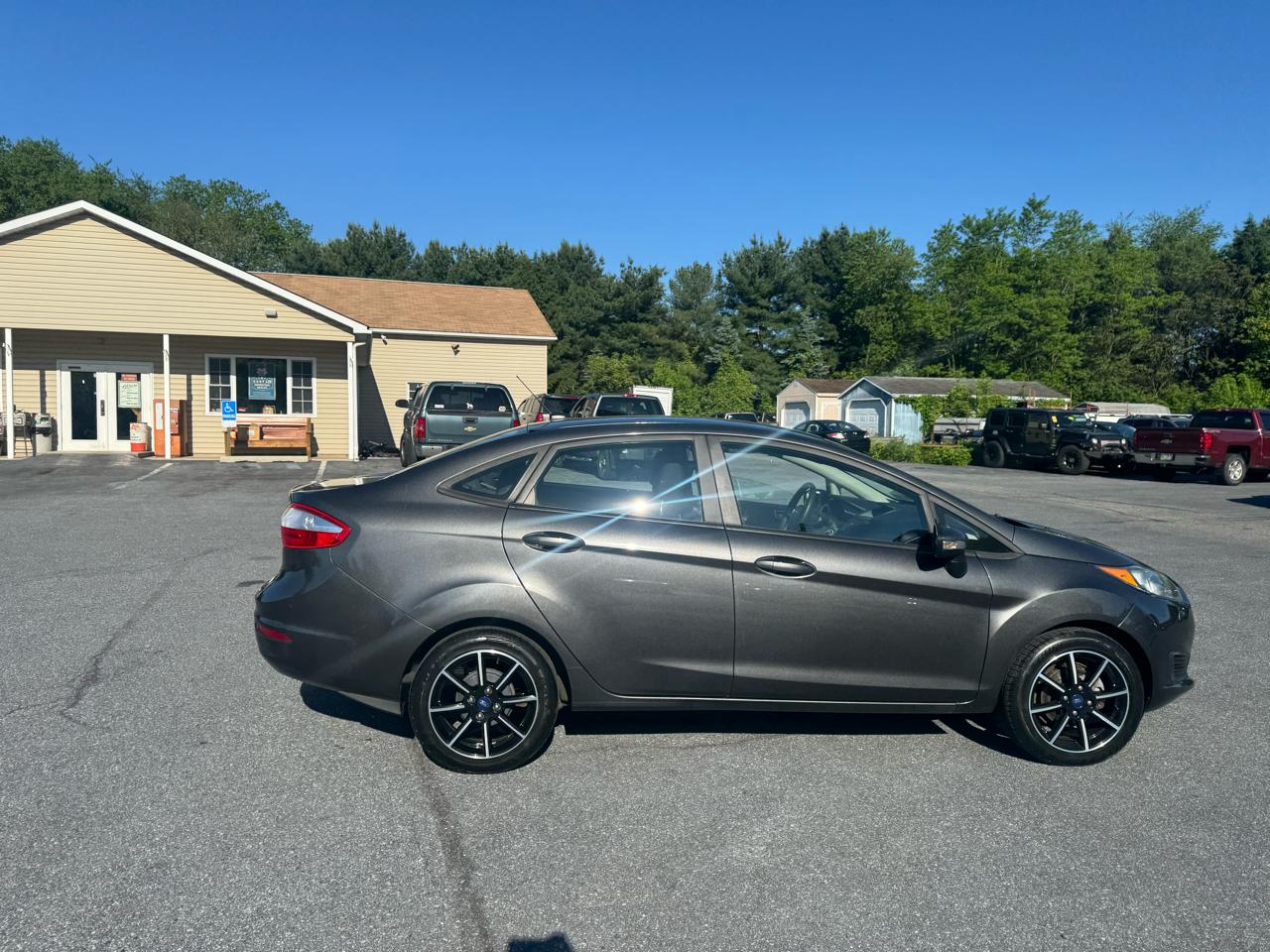 Ford Fiesta 4dr Sdn SE 2016
