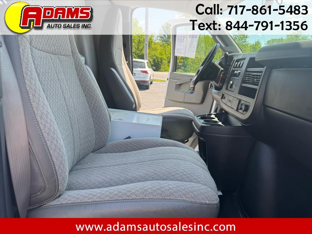 2017 GMC Savana Cargo Van RWD 3500 135"
