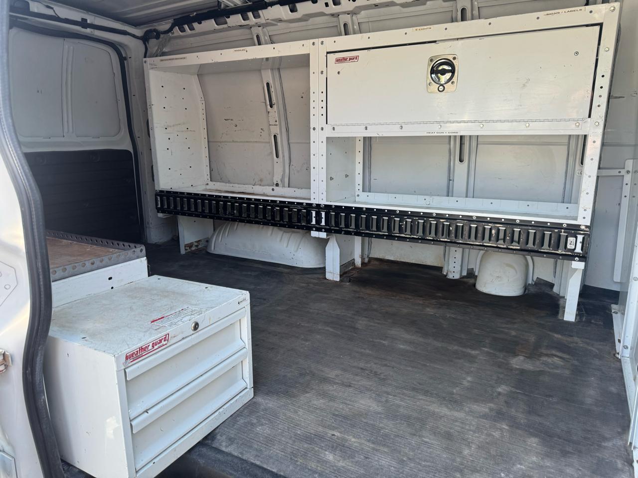 GMC Savana Cargo Van RWD 3500 135" 2017