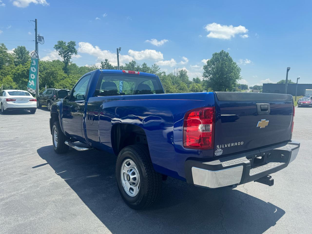 Chevrolet Silverado 2500HD 2WD Reg Cab 133.7" Work Truck 2013