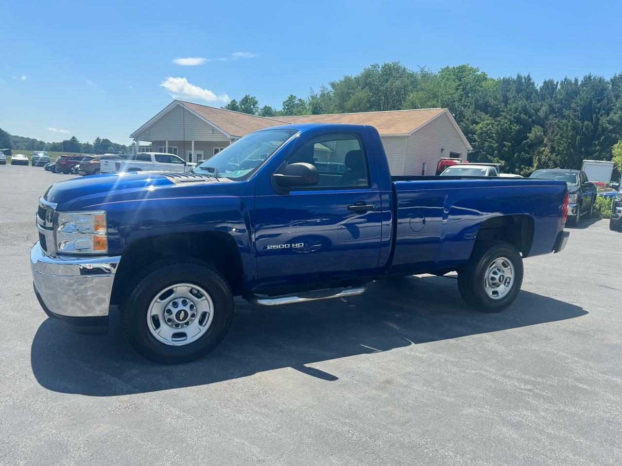 Chevrolet Silverado 2500HD 2WD Reg Cab 133.7" Work Truck 2013