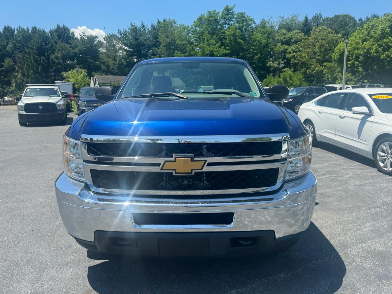 Chevrolet Silverado 2500HD 2WD Reg Cab 133.7" Work Truck 2013
