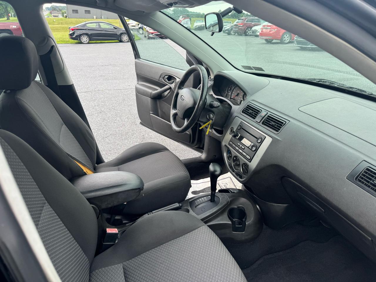 Ford Focus 5dr HB SES 2007