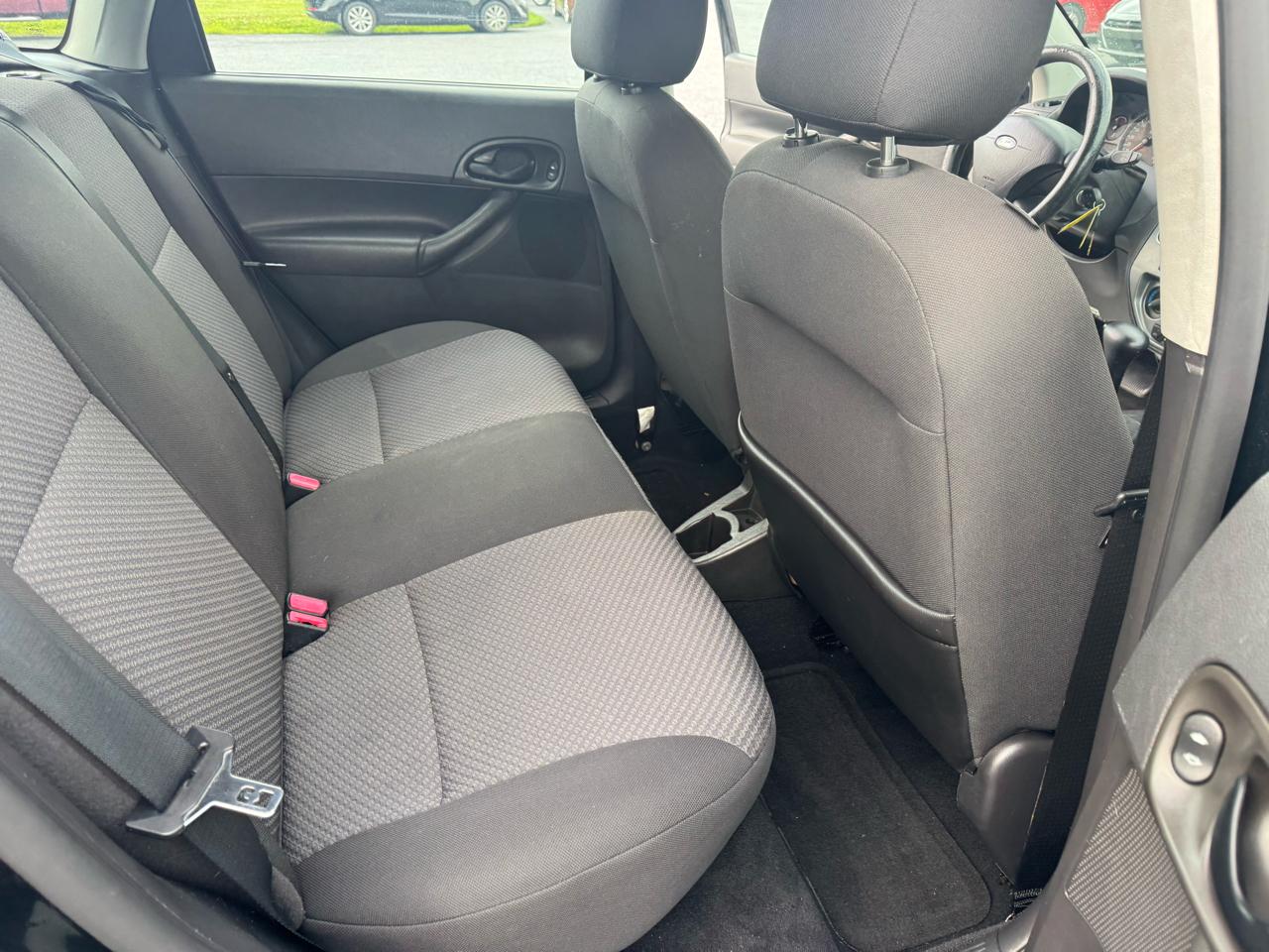 Ford Focus 5dr HB SES 2007