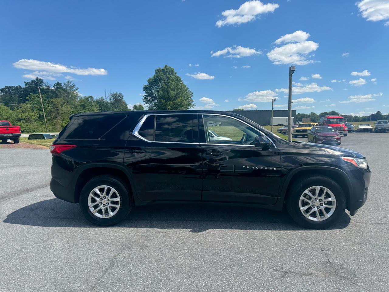 Chevrolet Traverse AWD 4dr LS w/1FL 2020