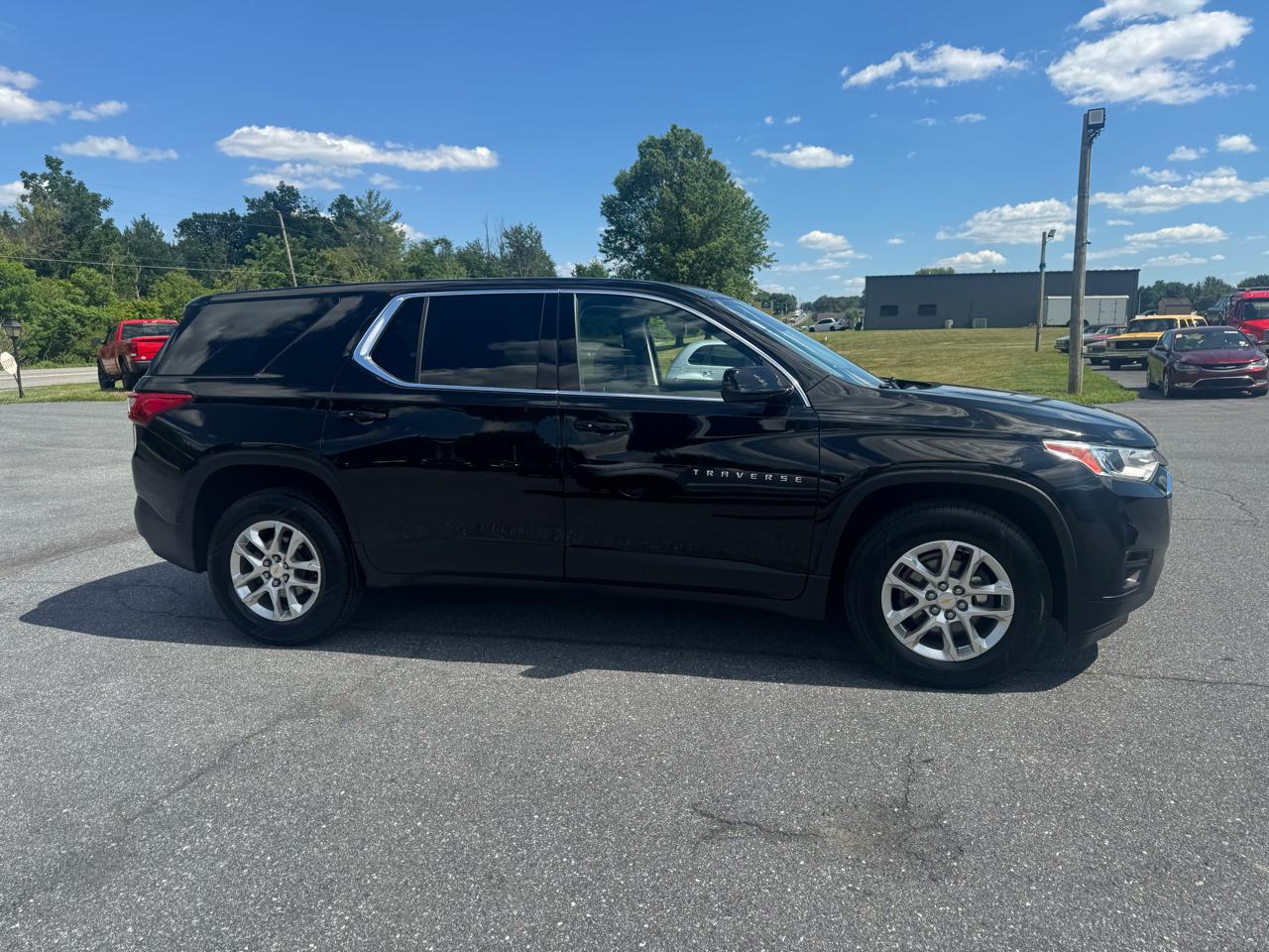 Chevrolet Traverse AWD 4dr LS w/1FL 2020