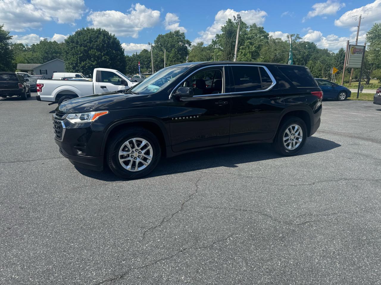 Chevrolet Traverse AWD 4dr LS w/1FL 2020