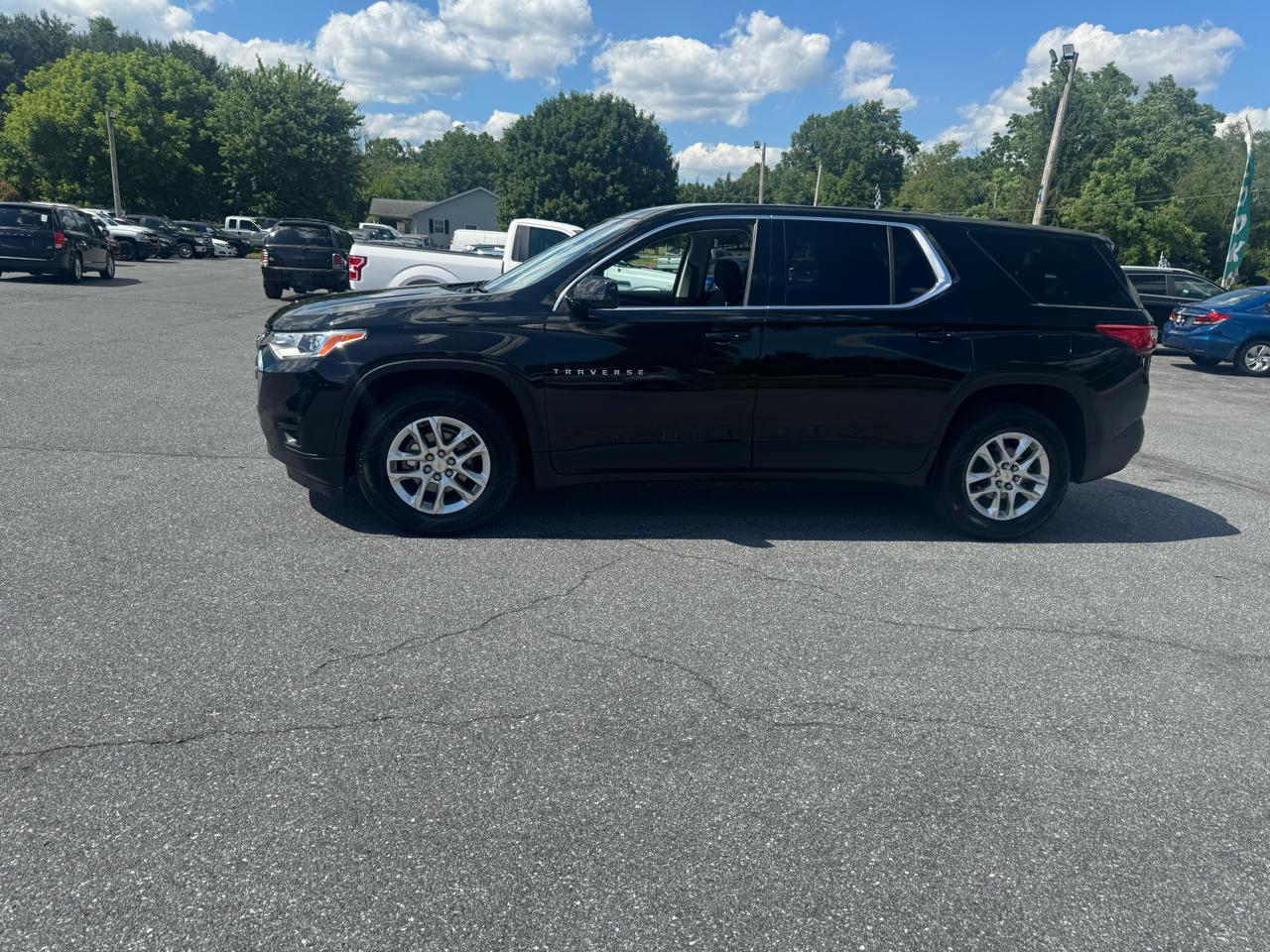 Chevrolet Traverse AWD 4dr LS w/1FL 2020