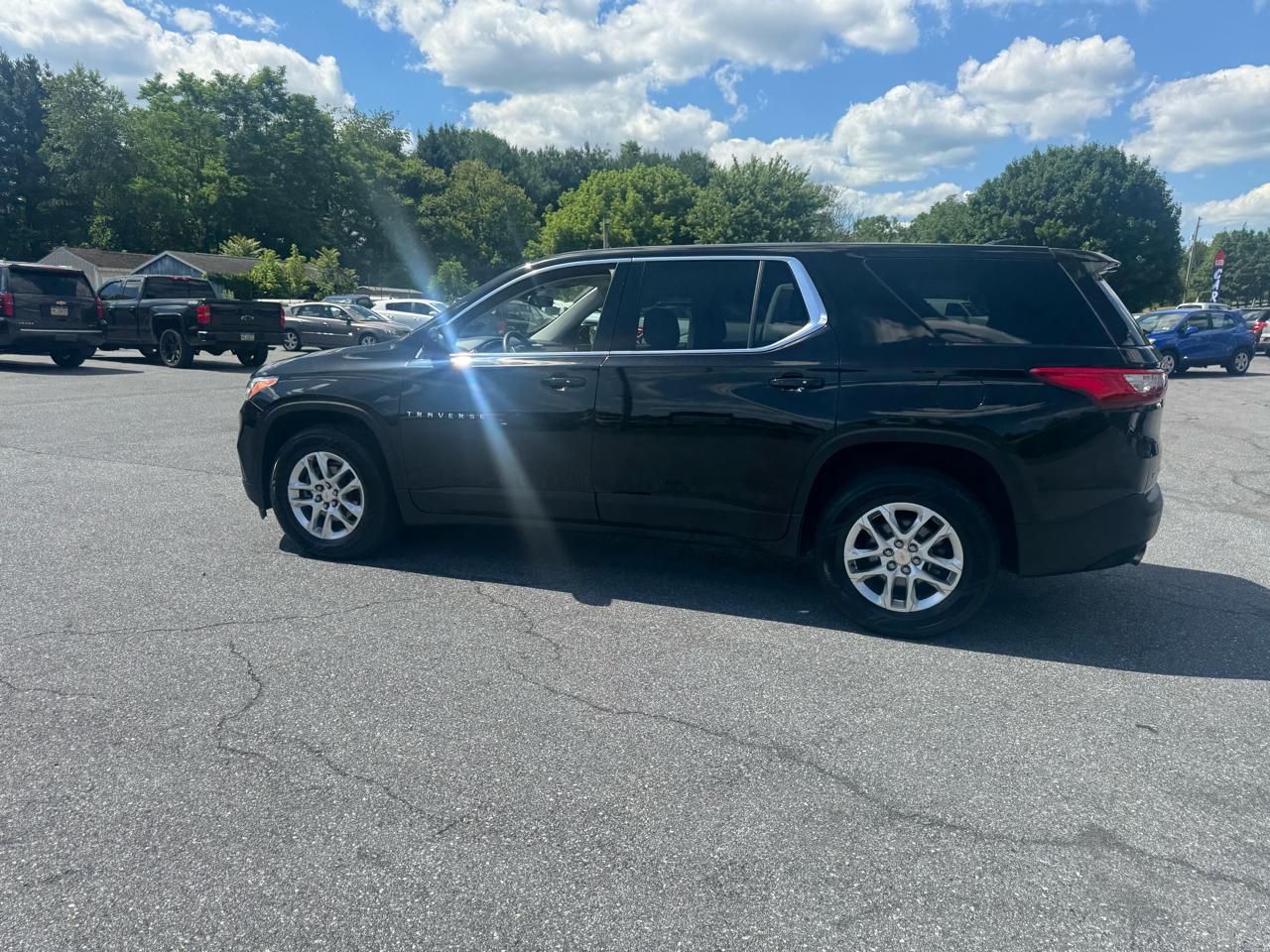 Chevrolet Traverse AWD 4dr LS w/1FL 2020
