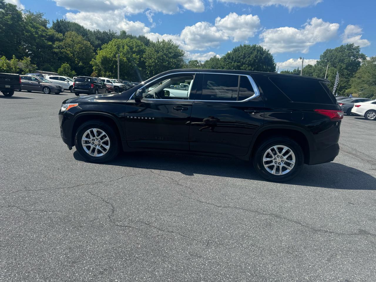 Chevrolet Traverse AWD 4dr LS w/1FL 2020