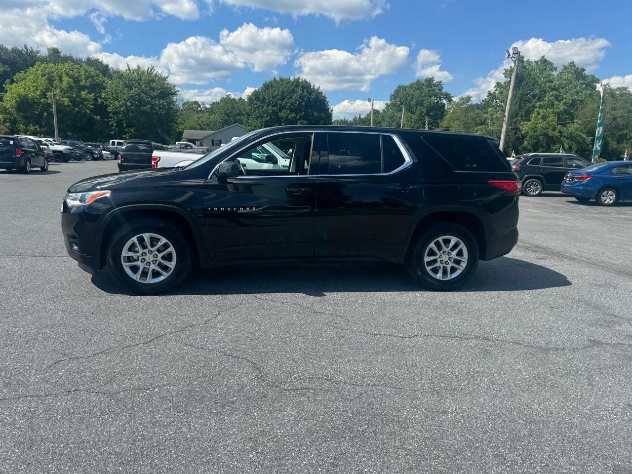 Chevrolet Traverse AWD 4dr LS w/1FL 2020