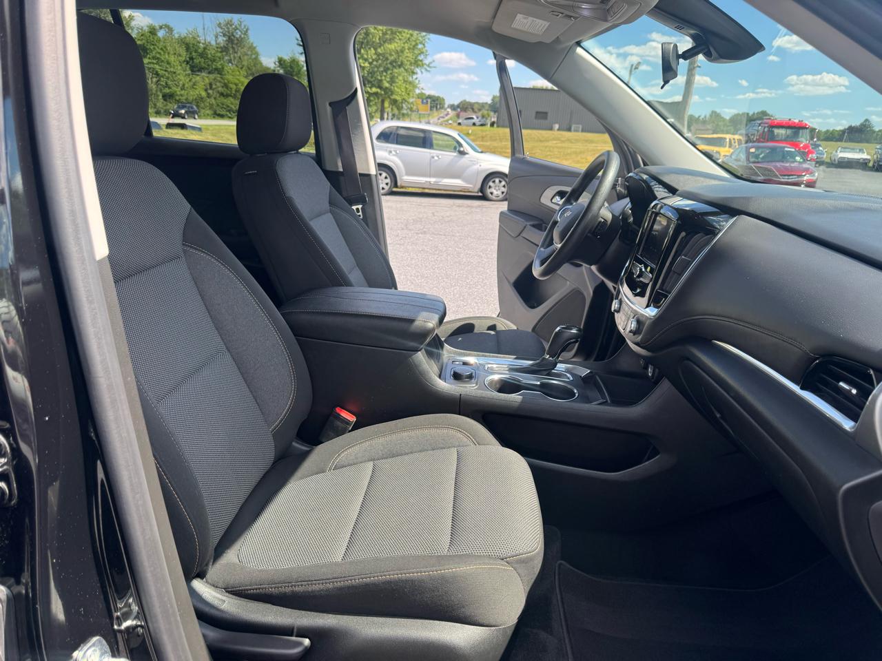 Chevrolet Traverse AWD 4dr LS w/1FL 2020