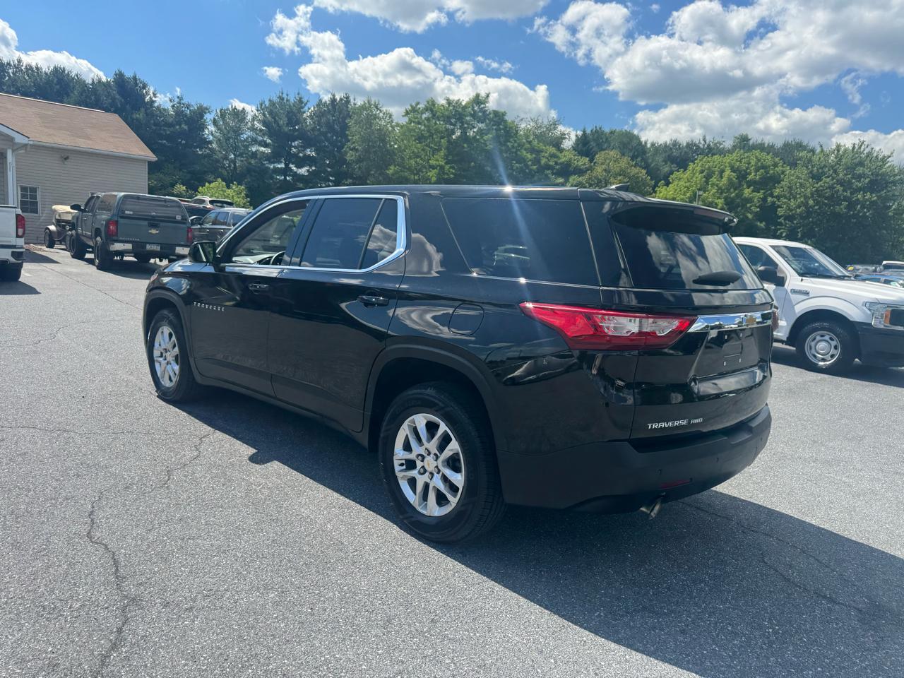 Chevrolet Traverse AWD 4dr LS w/1FL 2020