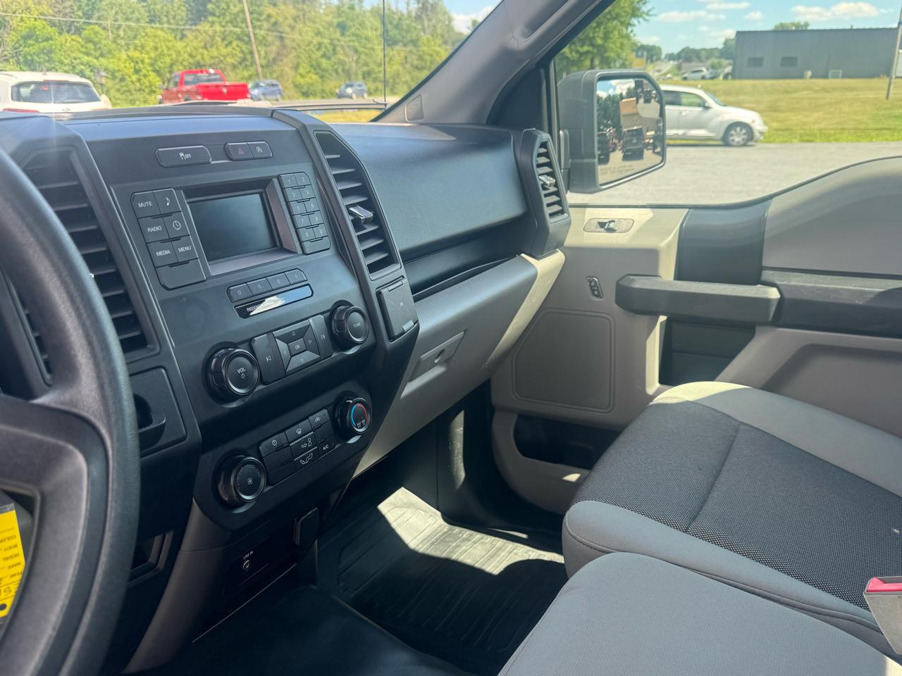 Ford F-150 XL 2WD 2018