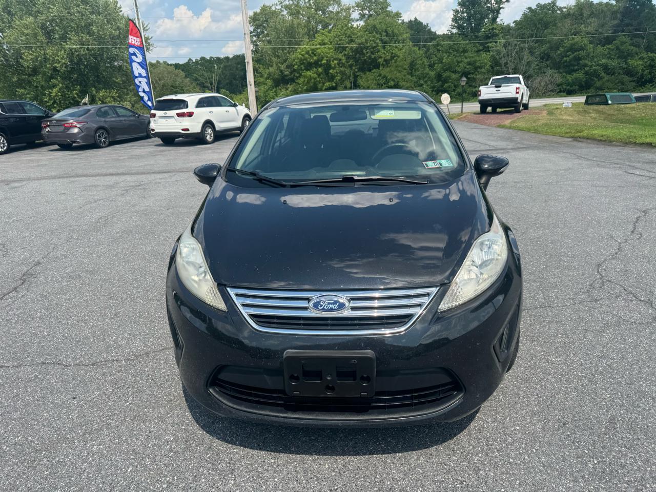 Ford Fiesta 4dr Sdn SE 2013