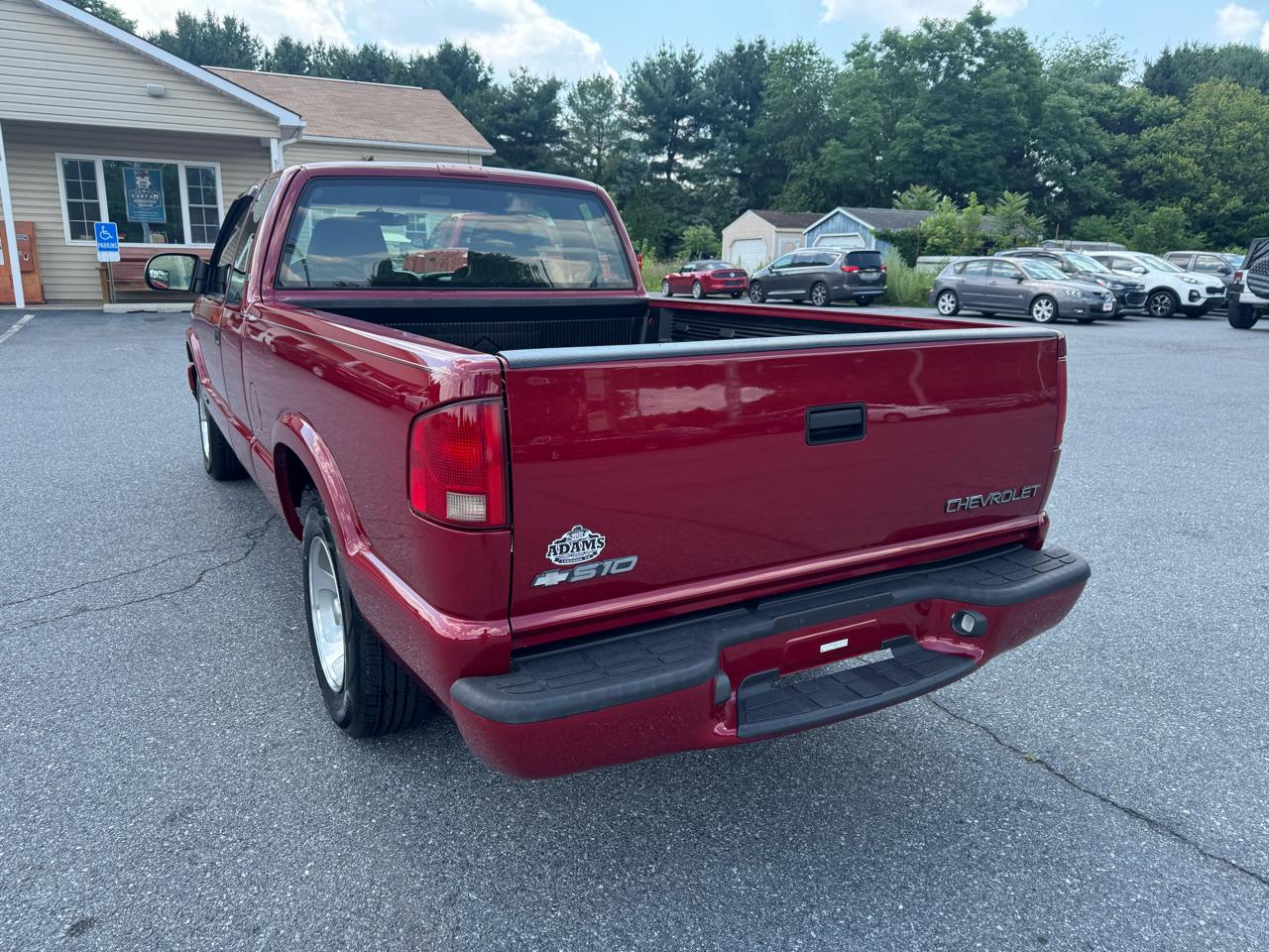 Chevrolet S-10 Ext Cab 123" WB LS 2003