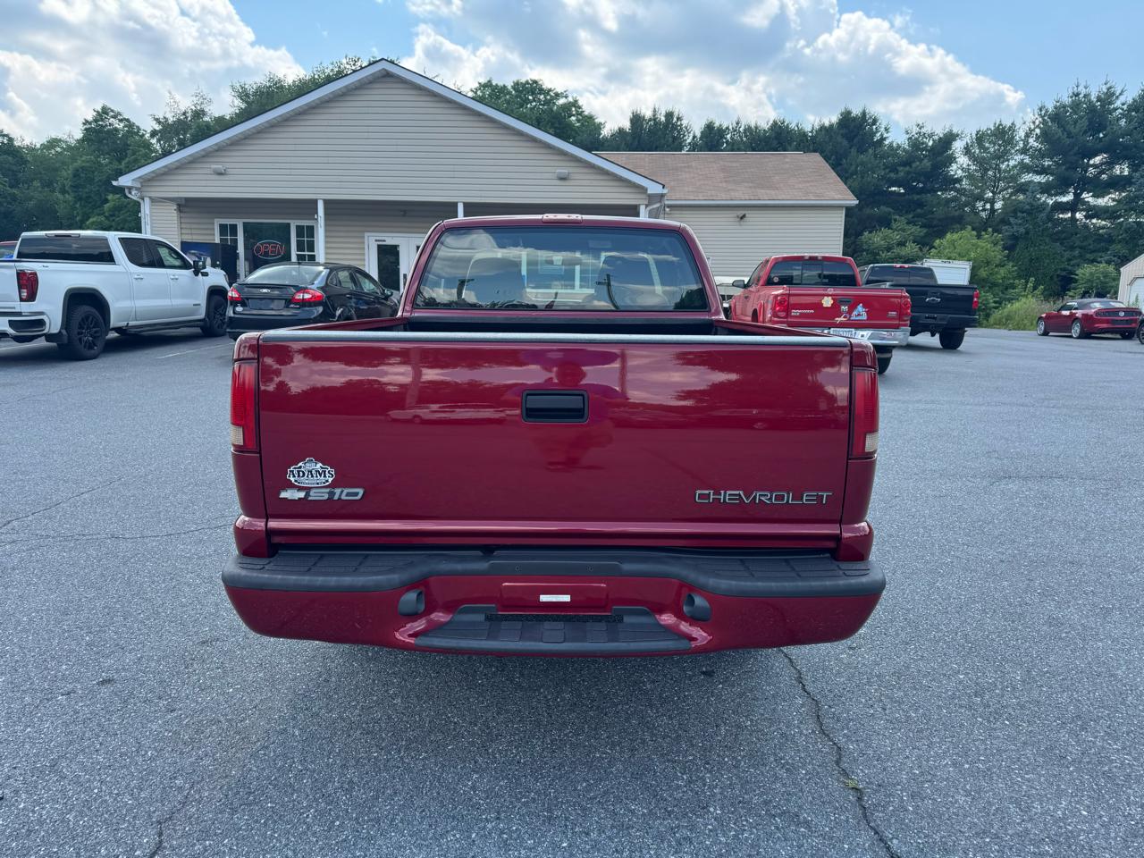 Chevrolet S-10 Ext Cab 123" WB LS 2003