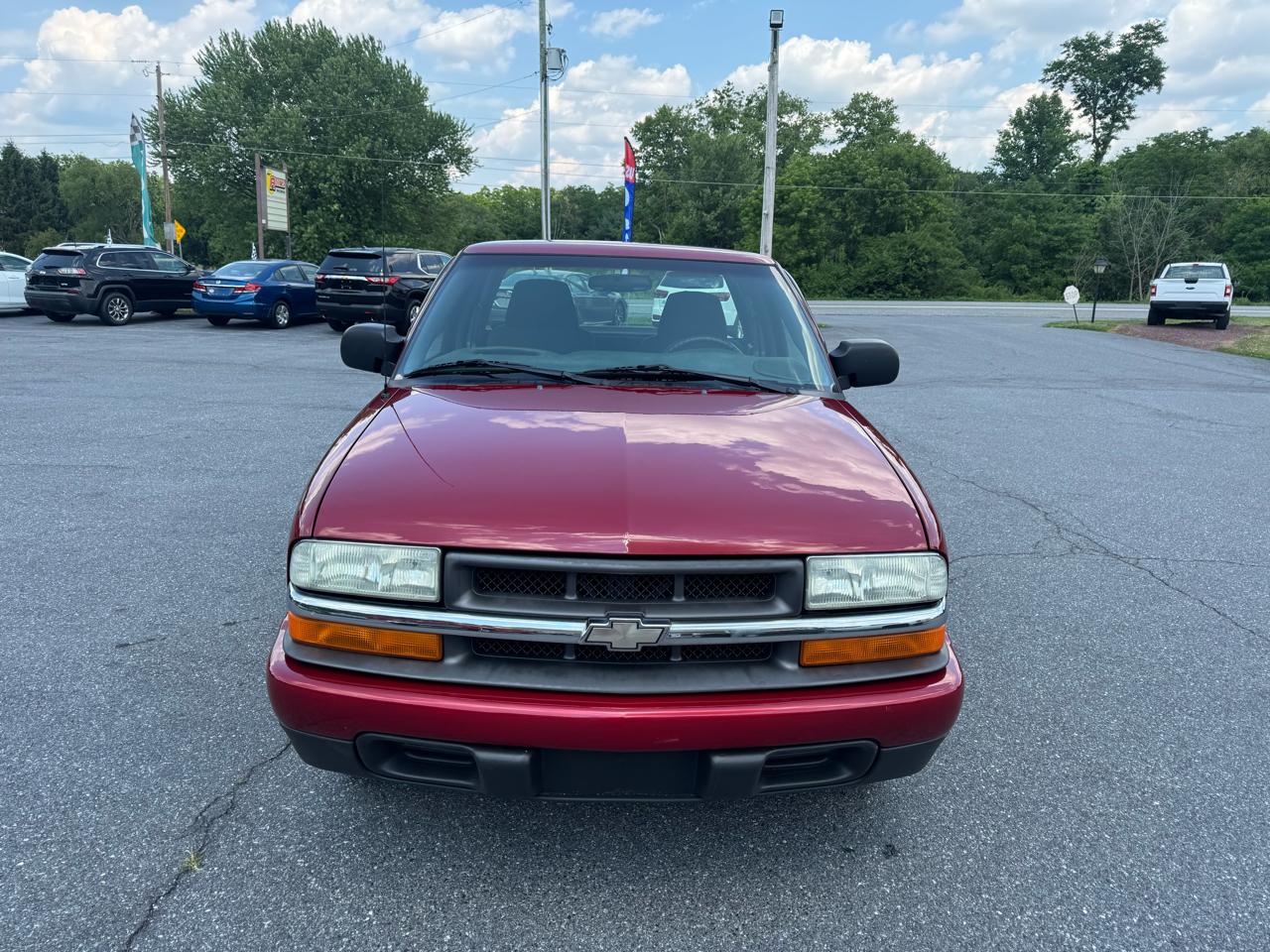 Chevrolet S-10 Ext Cab 123" WB LS 2003