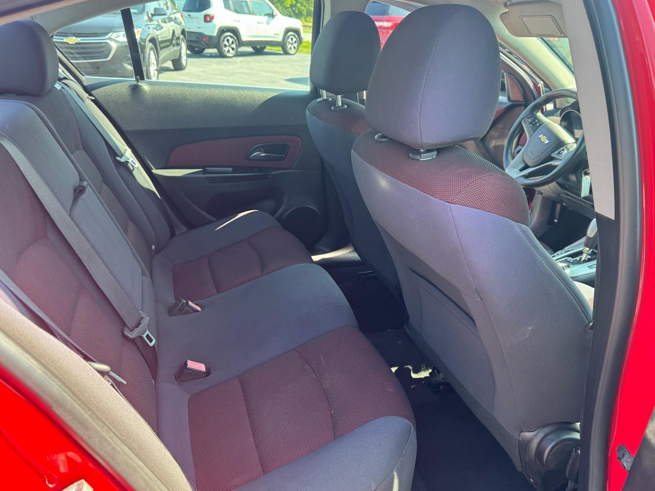 Chevrolet Cruze 4dr Sdn LT w/1LT 2012