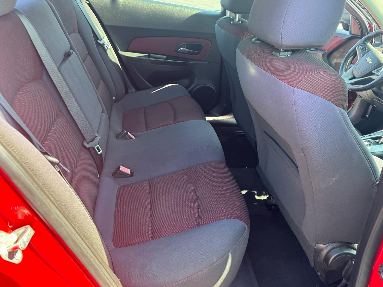 Chevrolet Cruze 4dr Sdn LT w/1LT 2012