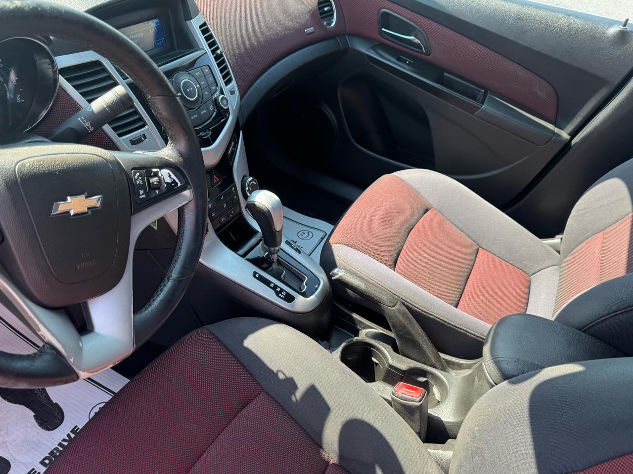 Chevrolet Cruze 4dr Sdn LT w/1LT 2012