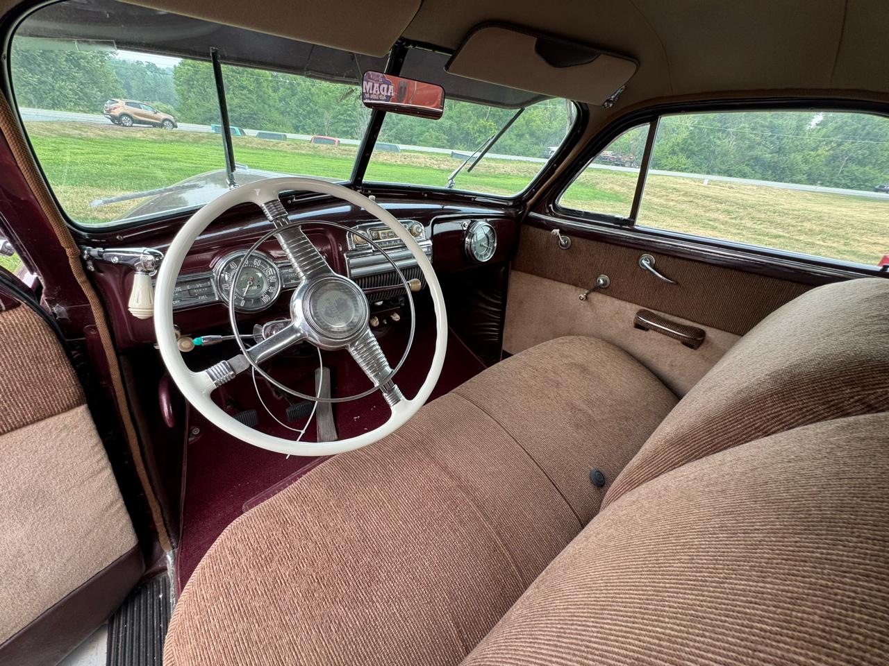 Pontiac Torpedo  1947