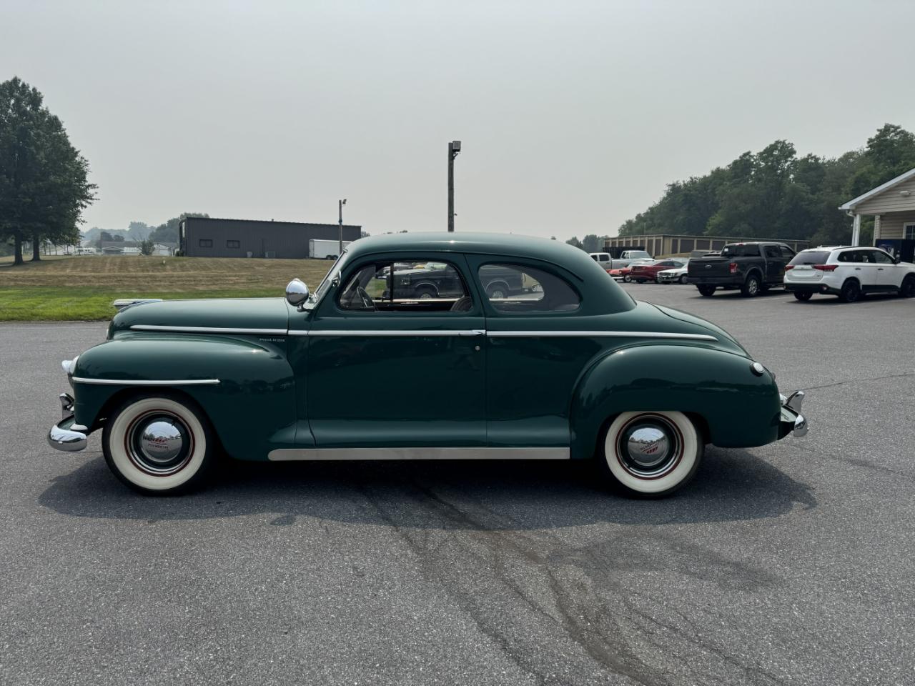 Plymouth Deluxe  1948