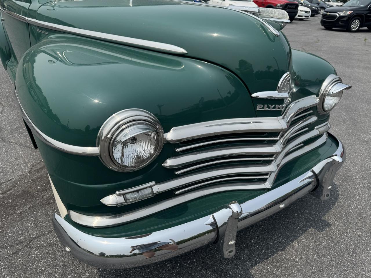 Plymouth Deluxe  1948
